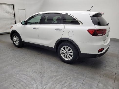 Used 2020 Kia Sorento LX image 3