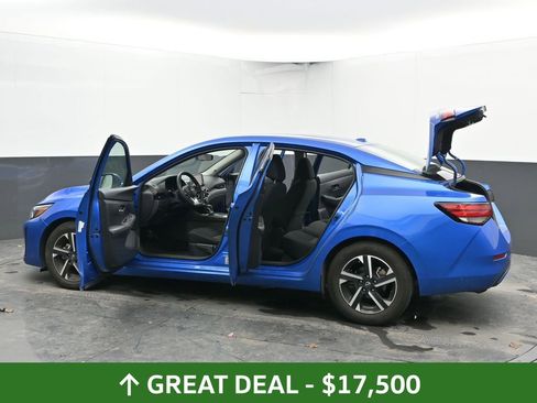 Used 2025 Nissan Sentra SV image 57