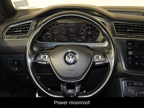 Used 2019 Volkswagen Tiguan SEL R-Line AWD/4WD image 7