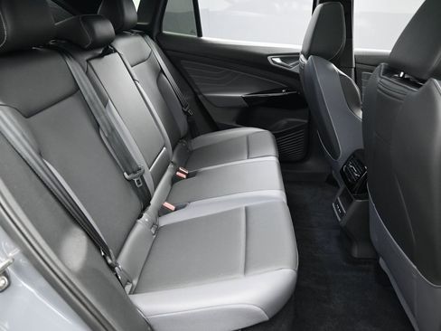 Used 2023 Volkswagen ID.4 Pro S image 34