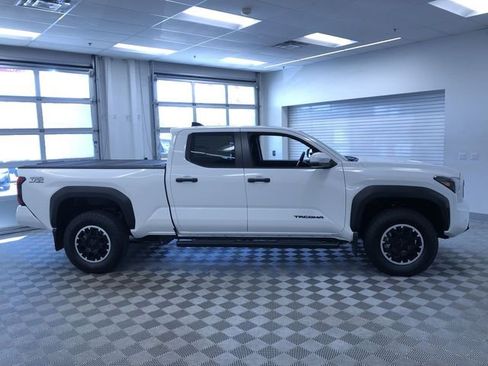 New 2026 Toyota Tacoma TRD Off-Road AWD/4WD image 6
