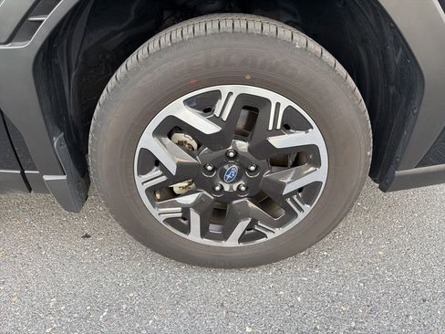 Certified 2025 Subaru Forester Premium w/ Convenience Package #2 image 10