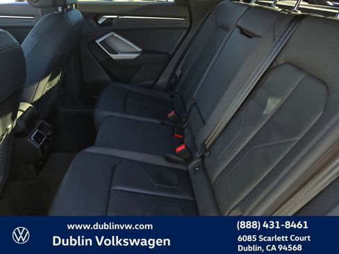 Used 2023 Audi Q3 2.0T Premium image 11