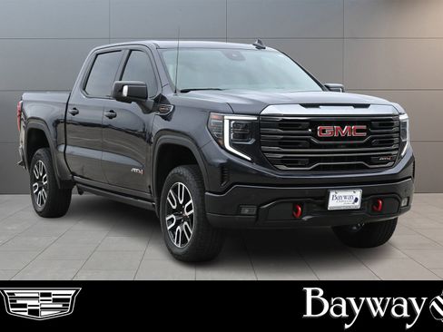 Used 2024 GMC Sierra 1500 AT4 w/ AT4 Premium Package image 3