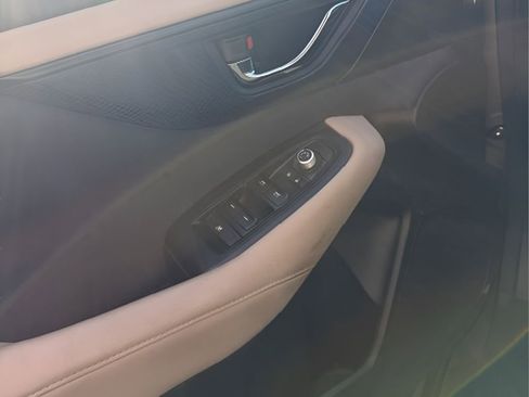 Used 2020 Subaru Outback Premium image 17