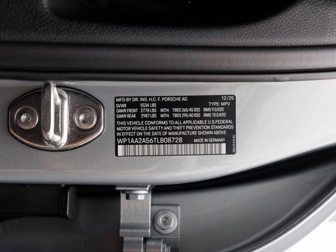 New 2026 Porsche Macan Turbo image 37