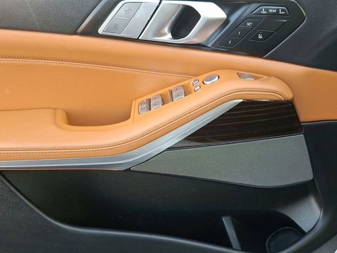 Used 2020 BMW X7 xDrive40i w/ Premium Package image 19