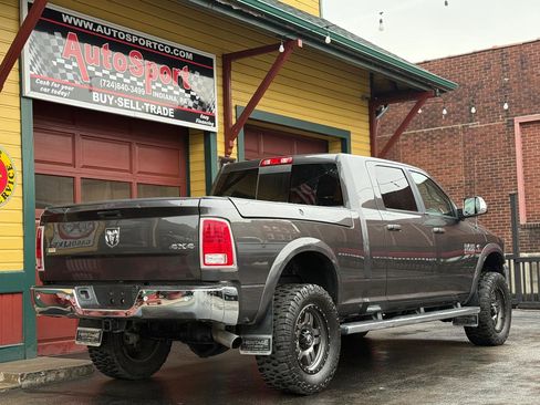 Used 2017 RAM 2500 Laramie w/ Convenience Group AWD/4WD image 3