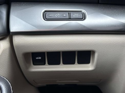 Used 2023 Nissan Maxima SV w/ Floor Mat Group image 18