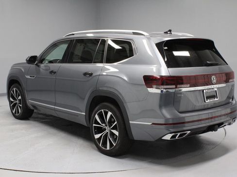 Used 2024 Volkswagen Atlas SEL Premium R-Line AWD/4WD image 10