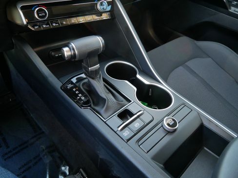 Used 2023 Kia K5 LXS image 24