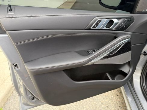 Used 2026 BMW X6 xDrive40i image 12