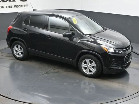 Used 2021 Chevrolet Trax LS w/ Tint and Cruise Package image 47
