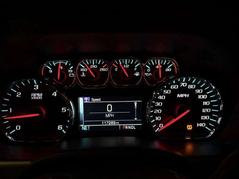 Used 2018 Chevrolet Silverado 1500 LT w/ All Star Edition AWD/4WD image 38