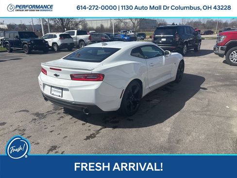 Used 2018 Chevrolet Camaro LT image 4