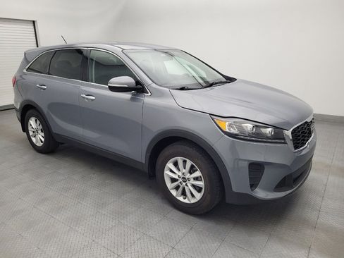 Used 2020 Kia Sorento LX FWD image 11