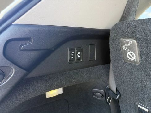 Used 2019 Lexus RX 350L AWD w/ Accessory Package image 12