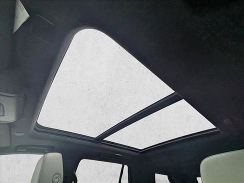 Used 2021 Chevrolet Tahoe Z71 image 15