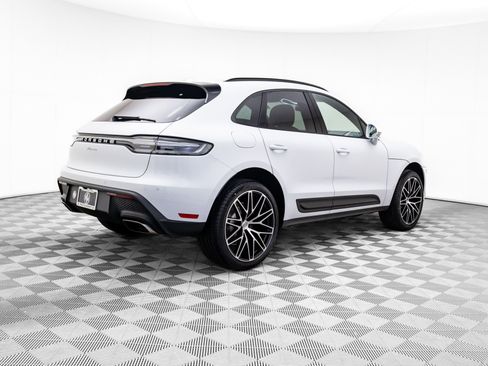 New 2026 Porsche Macan image 7