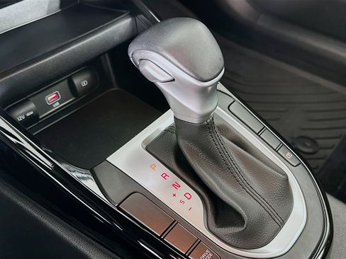 Used 2024 Kia Forte GT-Line image 25