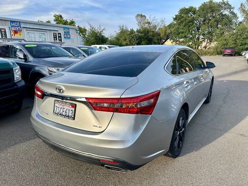 Used 2016 Toyota Avalon XLE FWD image 1