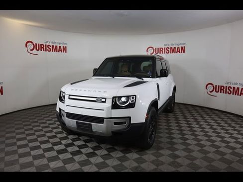 Used 2024 Land Rover Defender 110 S AWD/4WD image 2
