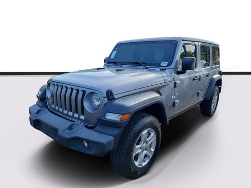 Used 2018 Jeep Wrangler Unlimited Sport S AWD/4WD image 2