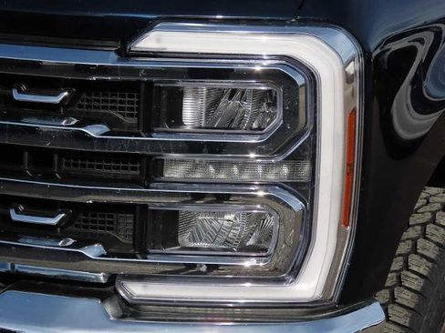 Certified 2024 Ford F350 Lariat w/ Lariat Ultimate Package image 10