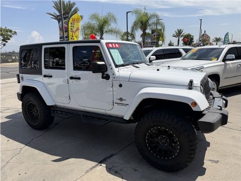 Used 2015 Jeep Wrangler Unlimited Sport AWD/4WD image 41