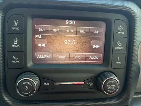Used 2020 Jeep Wrangler Unlimited Sport S AWD/4WD image 16