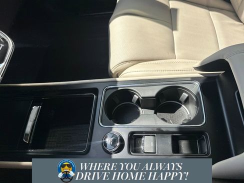 New 2026 Lincoln Corsair Reserve image 18