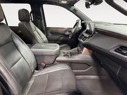 Used 2023 Chevrolet Tahoe High Country image 15