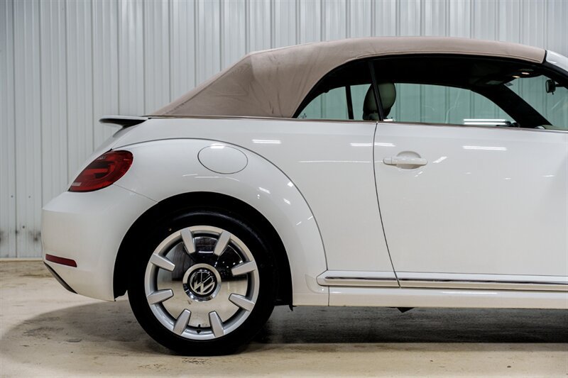Used 2013 Volkswagen Beetle 2.5 FWD image 27