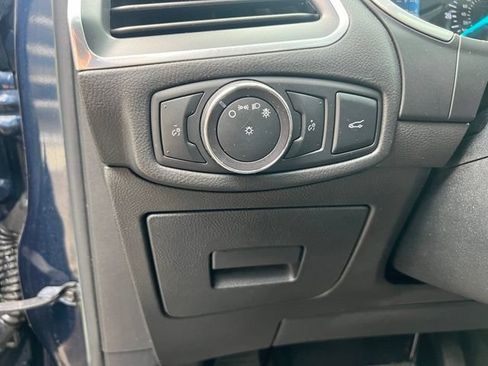 Used 2017 Ford Edge Titanium w/ Equipment Group 301A AWD/4WD image 26
