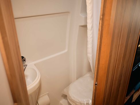 Used 2022 Mercedes-Benz Sprinter 3500 image 26