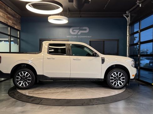 Used 2024 Ford Maverick Lariat AWD/4WD image 2
