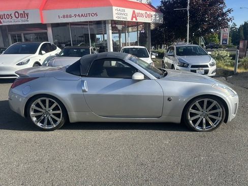 Used 2004 Nissan 350Z Enthusiast image 4
