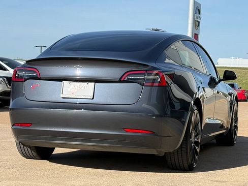 Used 2023 Tesla Model 3 Performance image 9