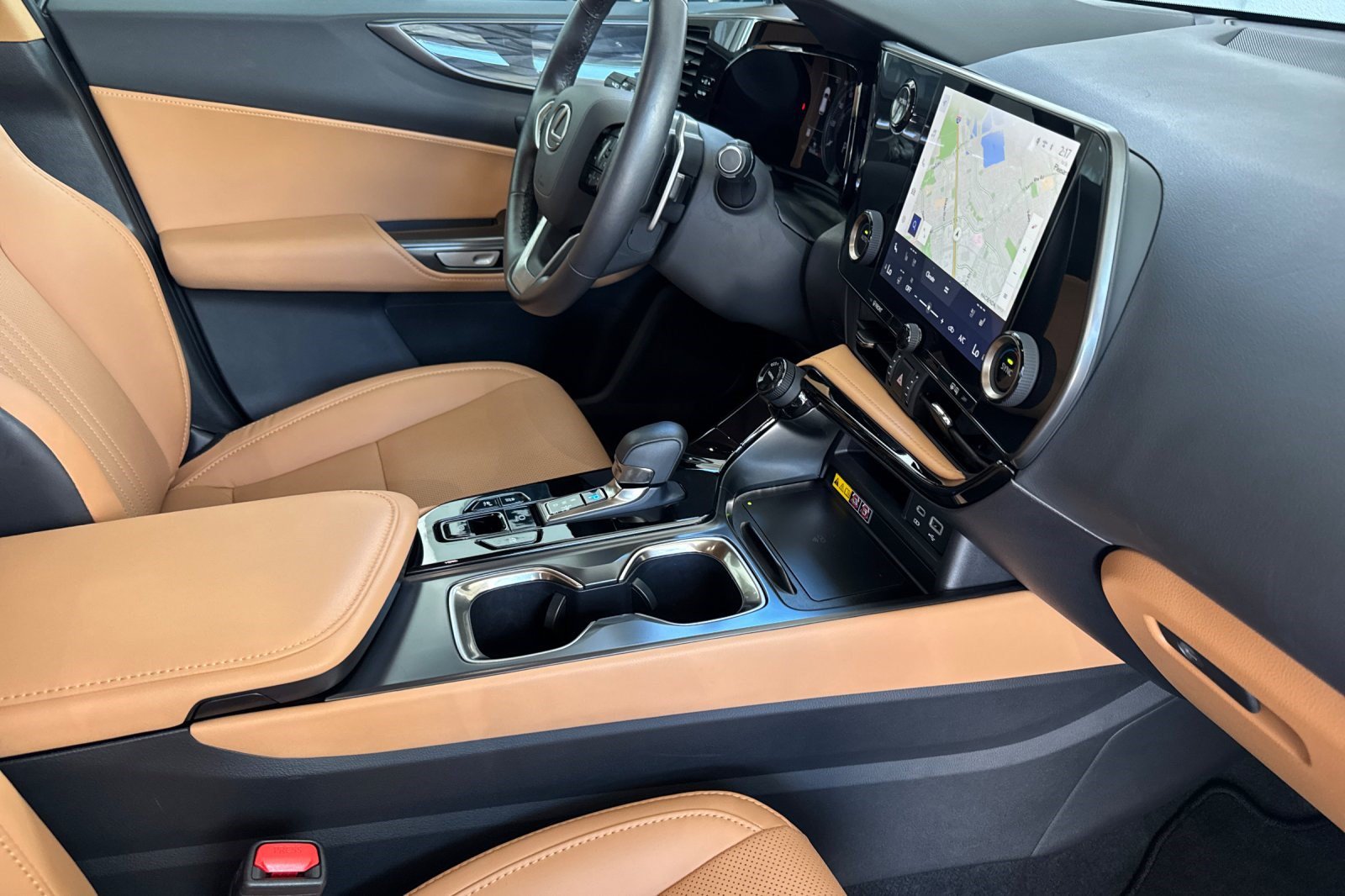 Certified 2026 Lexus NX 350h AWD w/ Accessory Package (2T) image 20