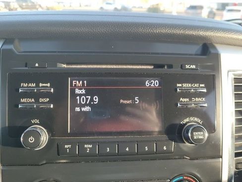 Used 2017 Nissan Titan SV image 16