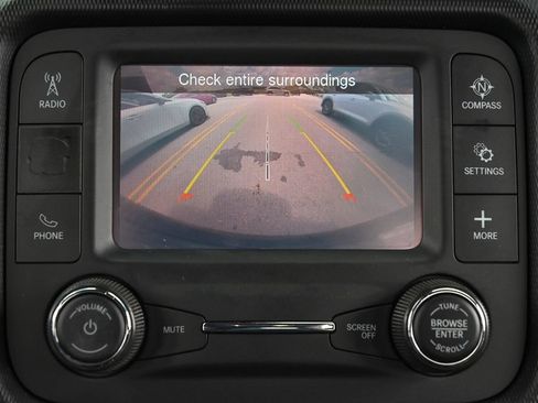 Used 2020 Jeep Wrangler Sport AWD/4WD image 23