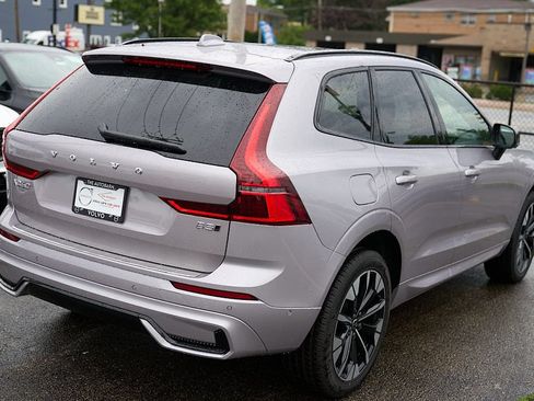 New 2026 Volvo XC60 B5 Plus w/ Climate Package AWD/4WD image 10