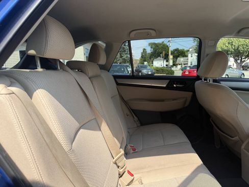 Used 2017 Subaru Outback 2.5i Premium AWD/4WD image 25