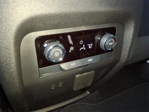 New 2026 Chevrolet Traverse LT w/ Driver Confidence Package image 13