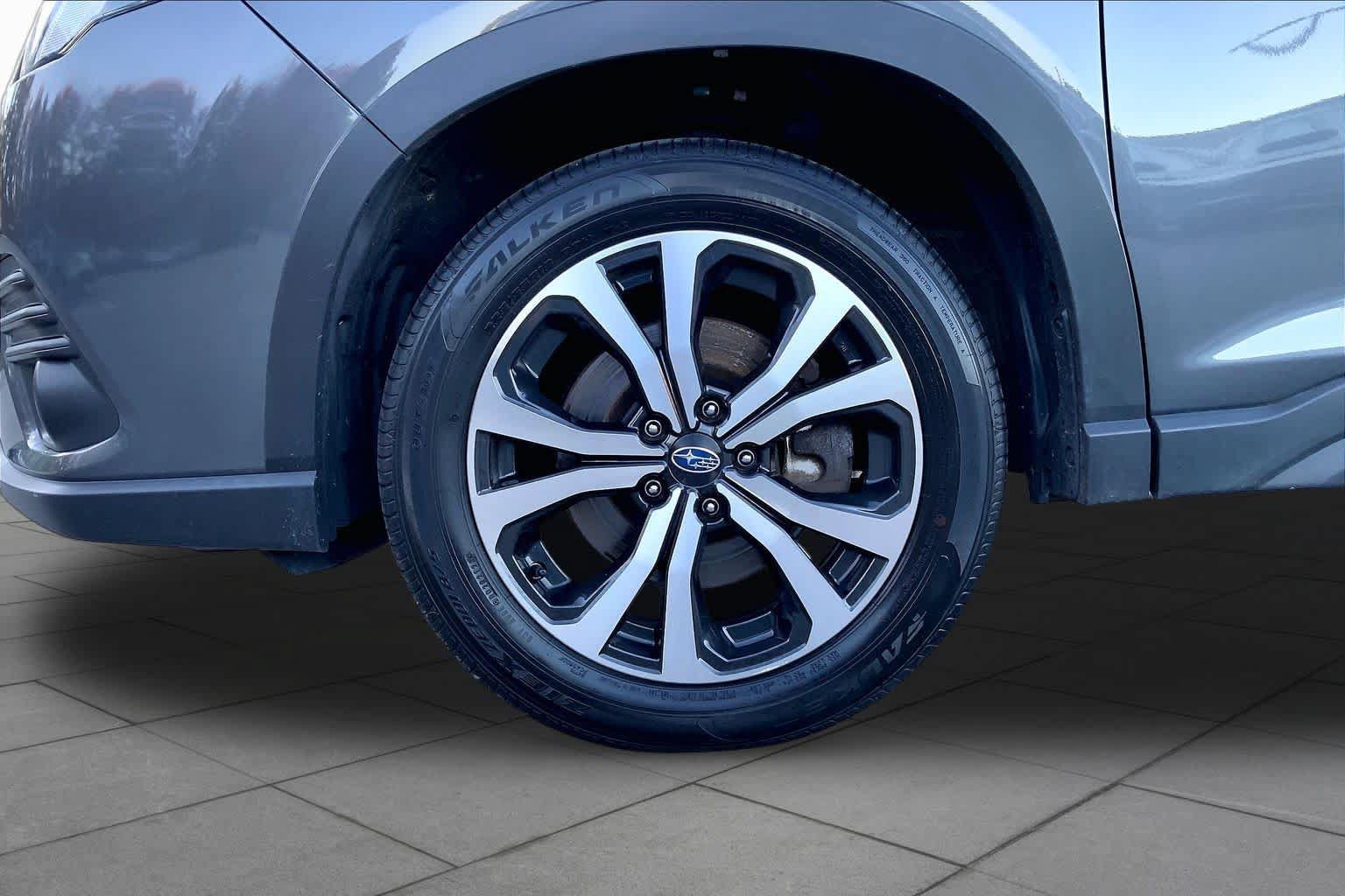 Used 2023 Subaru Forester Limited AWD/4WD image 11