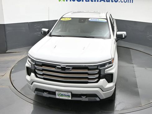 Used 2022 Chevrolet Silverado 1500 High Country w/ High Country Premium Package image 26