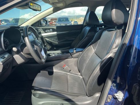 Used 2023 Nissan Maxima SV w/ Floor Mat Group image 29