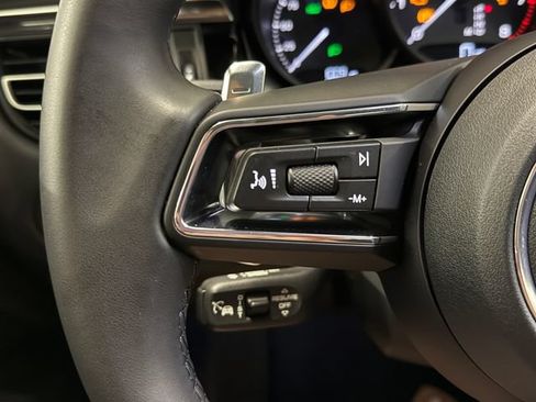 Certified 2026 Porsche Macan AWD/4WD image 21