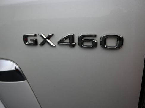 Used 2020 Lexus GX 460 Premium w/ Premium Package AWD/4WD image 38