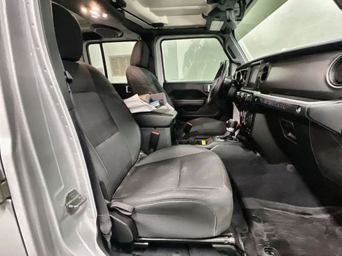 Used 2022 Jeep Wrangler Unlimited Sport AWD/4WD image 25